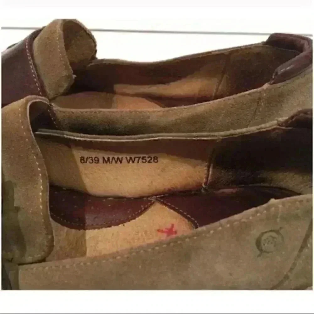 Born flats size 8 brown suede buckle loafers 90s vintage